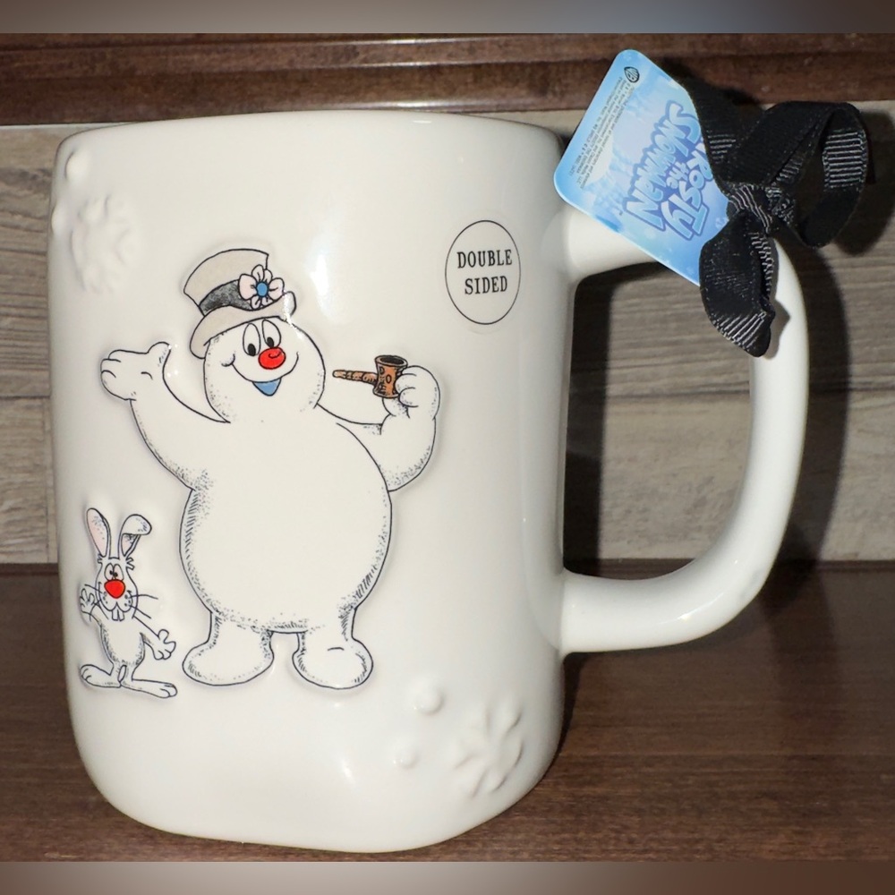 Super Cute 🥰 Frosty The Snowman “IT MUST BE MAGIC” Frosty ☃️& Hocus Pocus 🐰 Mug